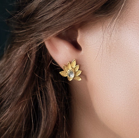 Peacock Stud Gold