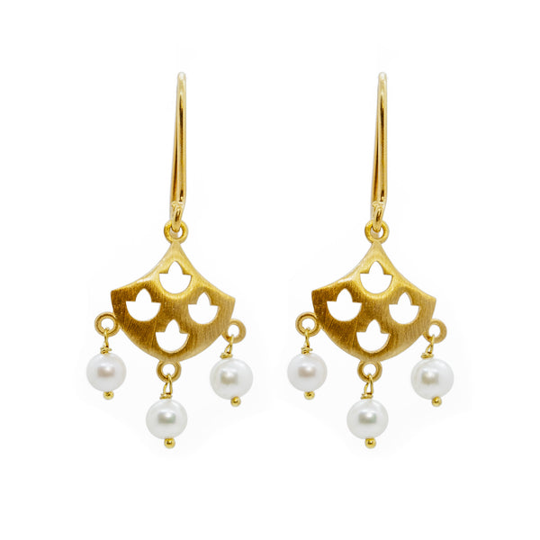 Tulip Pearl Earrings Gold