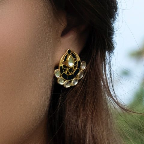 Asra Earrings Black